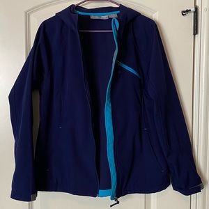 Woman’s fitted hooded jacket